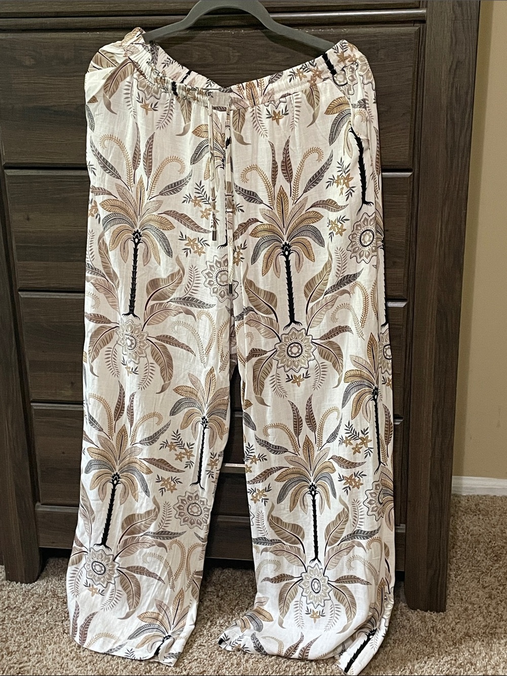 Lightweight Palm Print wide leg Pants - White/Brown